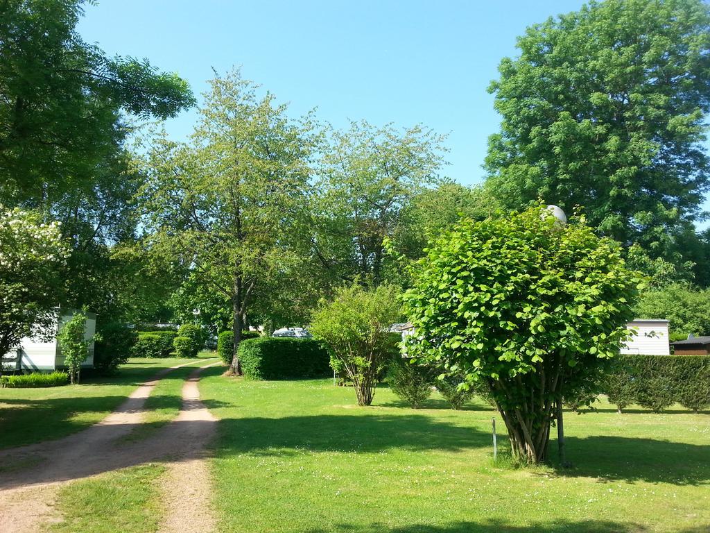 Camping Le Picardy Hotel Pinchefalise Екстериор снимка